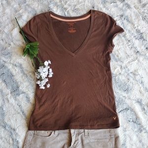 🌊 3/$15 AE Favorite V-Neck